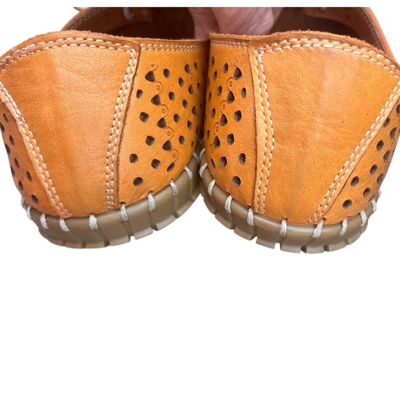 Spring Step Women's Sunflowery Slip-on Shoes Sz 8.5 Orange Perforated Leather - Picture 6 of 6